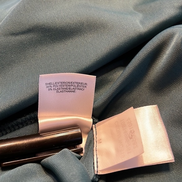 ANNEKLEIN VELVET DRESS EMERALD - Picture 8 of 8